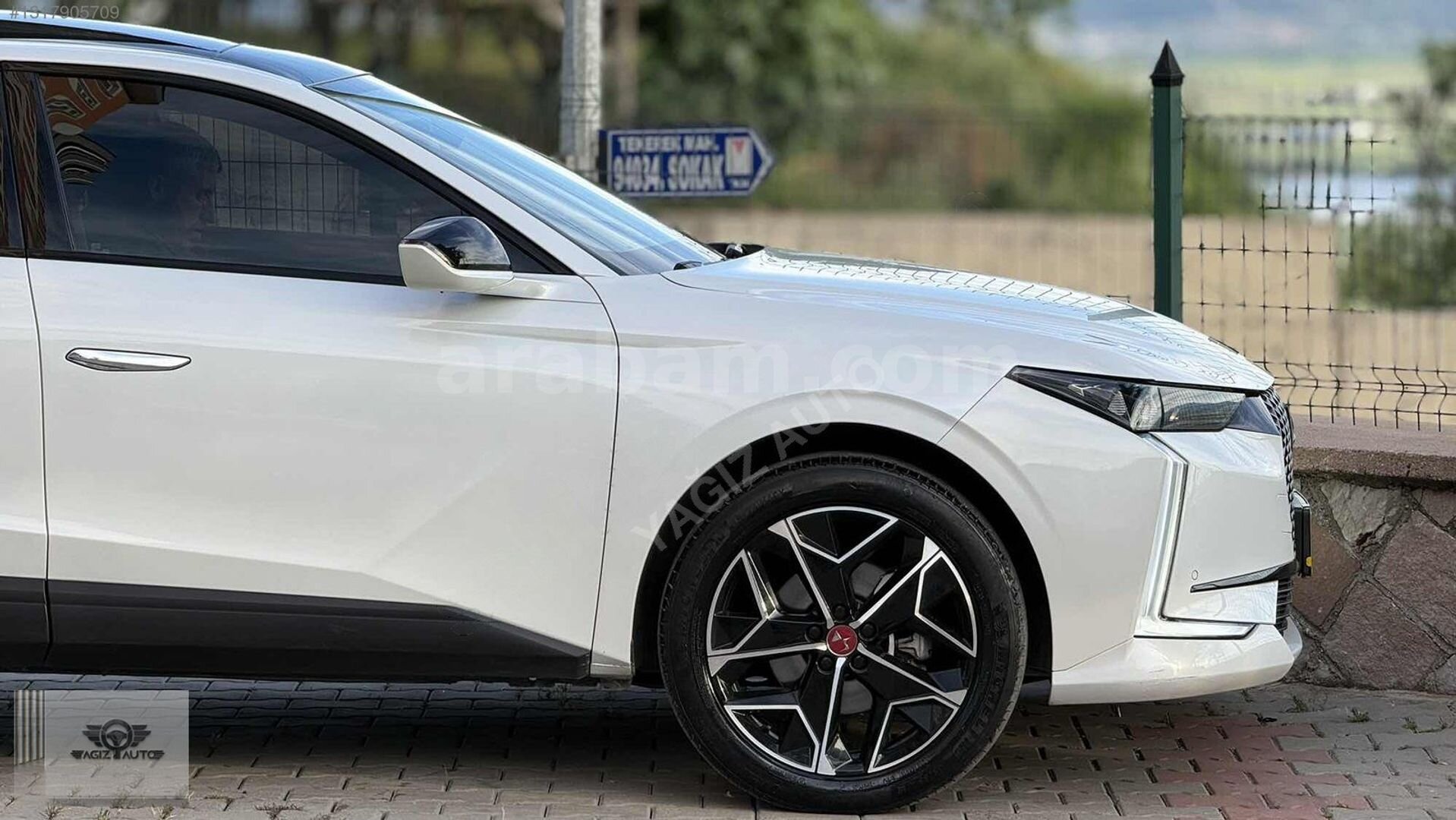 YAĞIZ AUTODAN 2023 Ds4 1.5 dizel 75 bin km 5