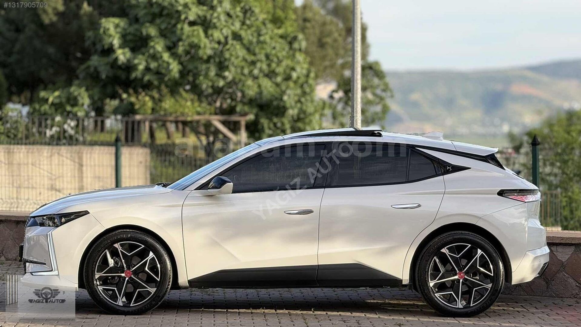 YAĞIZ AUTODAN 2023 Ds4 1.5 dizel 75 bin km 3