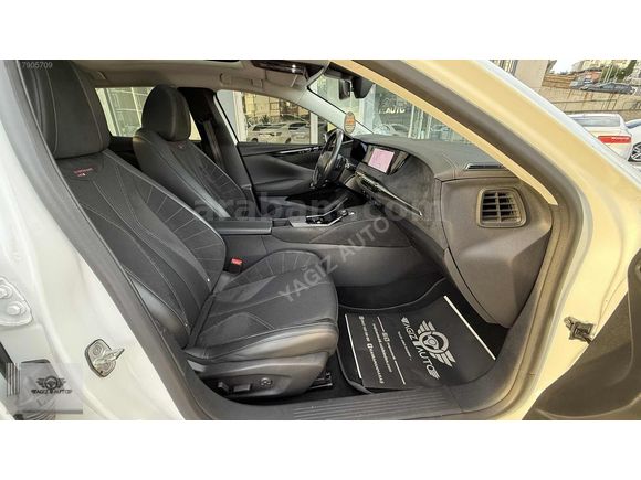 YAĞIZ AUTODAN 2023 Ds4 1.5 dizel 75 bin km