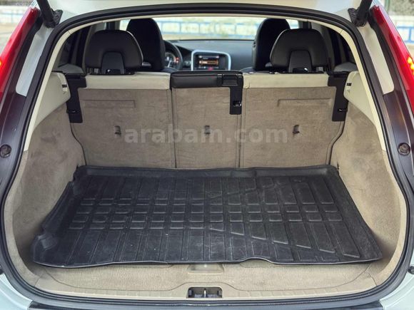 2012 VOLVO XC60 2.0 D4 R-DESİGN 220.000 KM