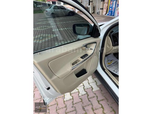 VitalMotors'dan 2012 VOLVO XC60 2.0 D3 PREMIUM