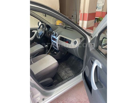 Sahibinden Dacia Sandero 1.2 Ambiance 2012 Model 