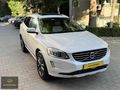 MODENA'DAN 2016 XC60 D4 ADVANCE 190 BG 8 İLERİ ÇOK DÜŞÜK KM