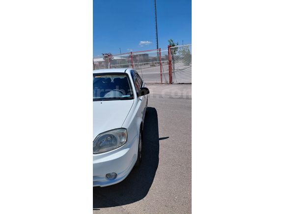 Sahibinden Hyundai Accent 1.3 Admire 2005 Model