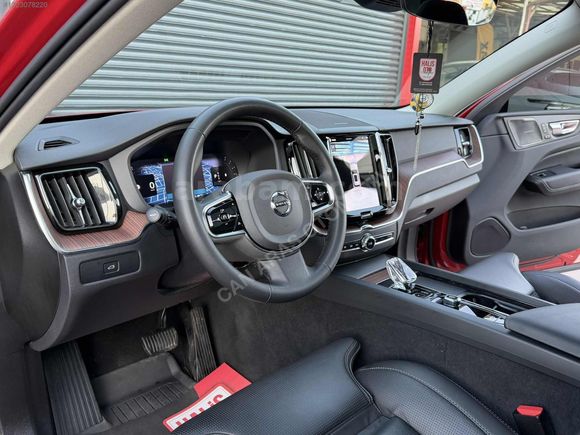 -CAN ARAS- 2023 VOLVO XC60 B4 PLUS DARK 2.0 DİZEL HATASIZ