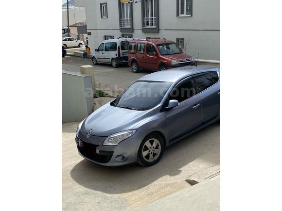 FRANSIZ KASA  Renault Megane
