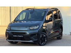 2024-36 BİN KM CAM TAVANLI OTOMATİK YENİ KASA YENİ DİREKSİYON