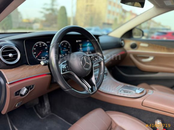 ZENGİN MOTORS'DAN 2022 E 200 D EXCLUSİVE HATASIZ BOYASIZ