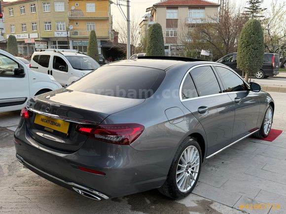 ZENGİN MOTORS'DAN 2022 E 200 D EXCLUSİVE HATASIZ BOYASIZ