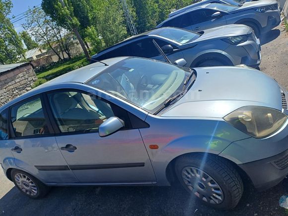 Sahibinden Ford Fiesta 1.4 Comfort 2007 Model 202.000 km Mavi