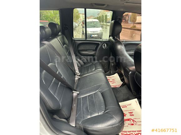 ZENGİN MOTORS'DAN 2003 JEEP CHEROKEE 2.8 CRD LİMİTED DEĞİŞENSİZ