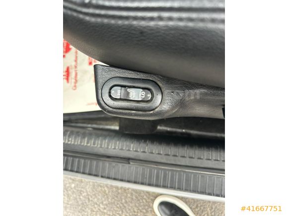 ZENGİN MOTORS'DAN 2003 JEEP CHEROKEE 2.8 CRD LİMİTED DEĞİŞENSİZ