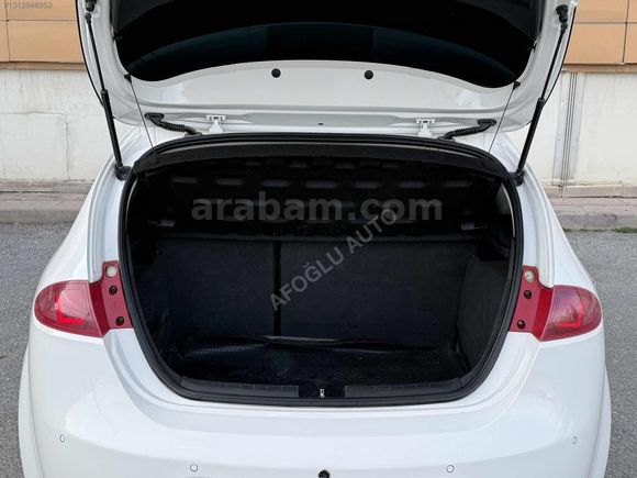 AFOĞLU AUTODAN NOKTA HATASIZ BOYASIZ SEAT LEON 1.4 TSİ FR