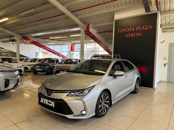 2022 TOYOTA COROLLA 1.5 Flame X-pack MDS 