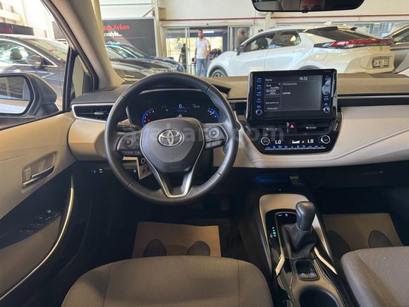2022 TOYOTA COROLLA 1.5 Flame X-pack MDS 