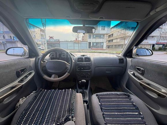 Sahibinden Hyundai Accent 1.5 1.5i GLS 2000 Model 