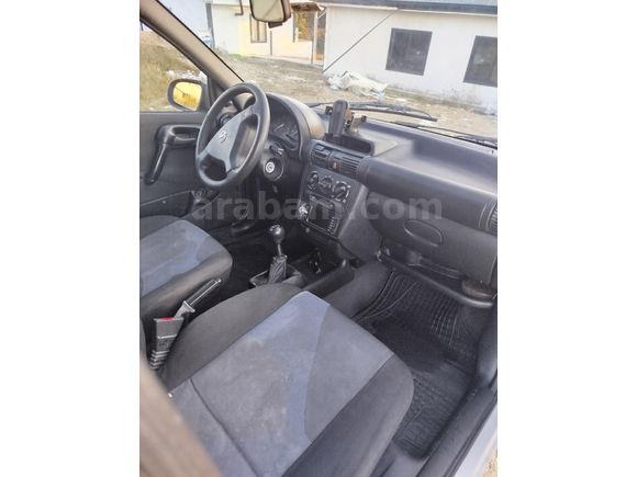 Sahibinden Opel Corsa 1.4 GLS 2000 Model  234.000 km Gri