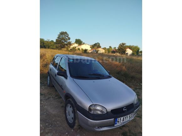 Sahibinden Opel Corsa 1.4 GLS 2000 Model  234.000 km Gri