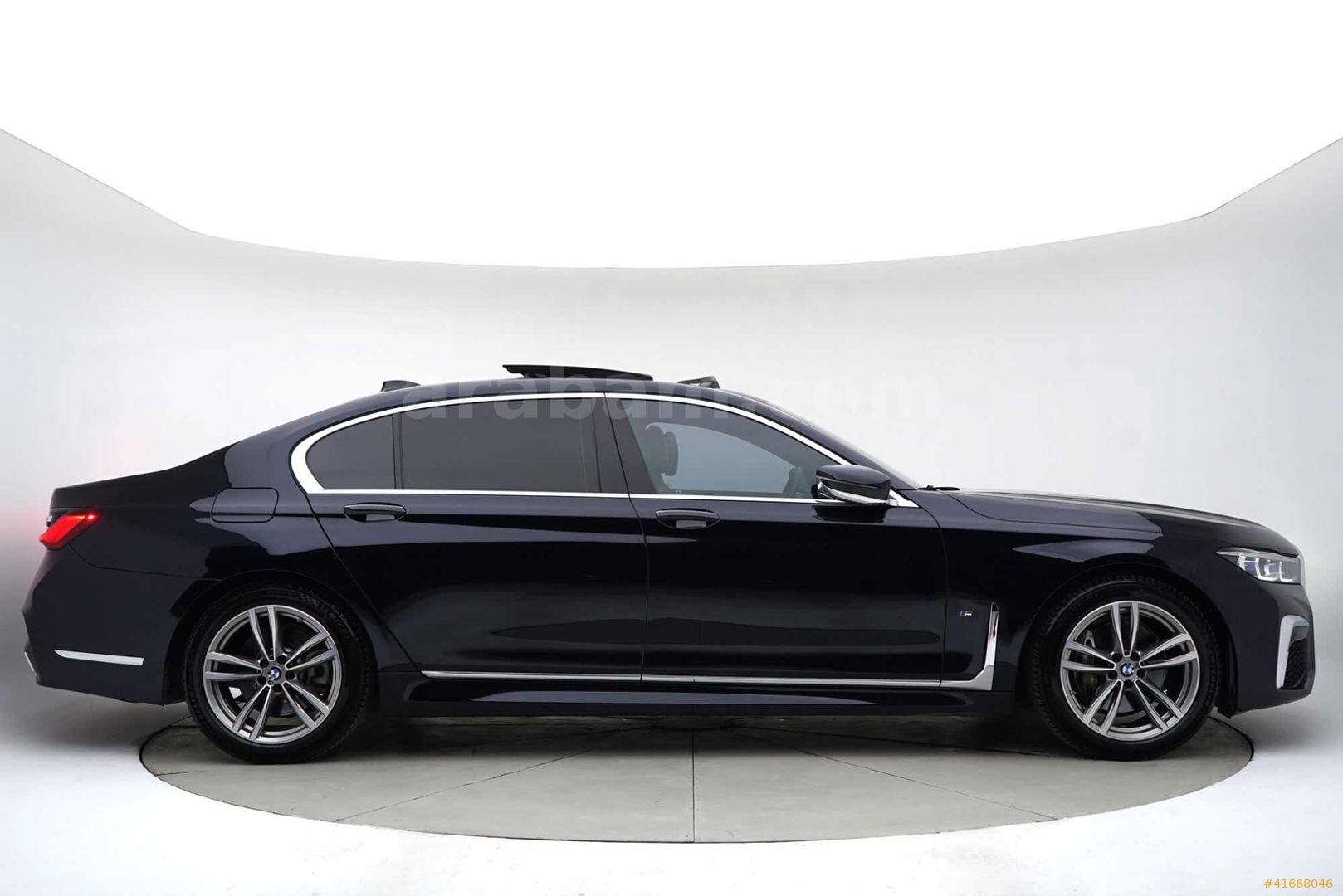 Galeriden BMW 7 Serisi 740d xDrive Long M Excellence 2020 Model Antalya 230.000 km Lacivert 5