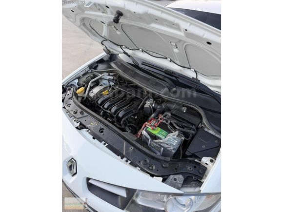 OLGUN'dan 2010 RENAULT MEGANE 1.6 16V BAKIMLI HESAPLII