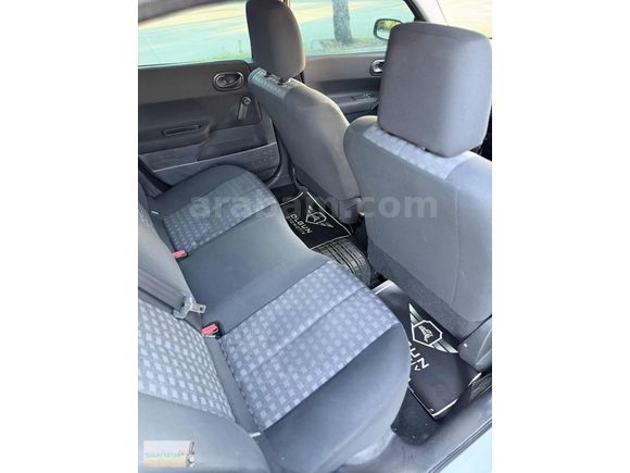 OLGUN'dan 2010 RENAULT MEGANE 1.6 16V BAKIMLI HESAPLII