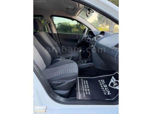 OLGUN'dan 2010 RENAULT MEGANE 1.6 16V BAKIMLI HESAPLII