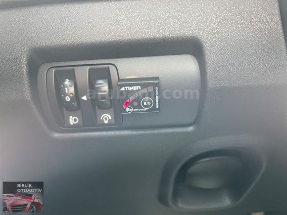 BİRLİK OTODAN HATASIZ BOYASIZ 2009 RENAULT MEGAN EXPRESSİON PLUS