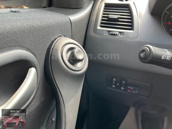 BİRLİK OTODAN HATASIZ BOYASIZ 2009 RENAULT MEGAN EXPRESSİON PLUS