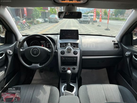 BİRLİK OTODAN HATASIZ BOYASIZ 2009 RENAULT MEGAN EXPRESSİON PLUS