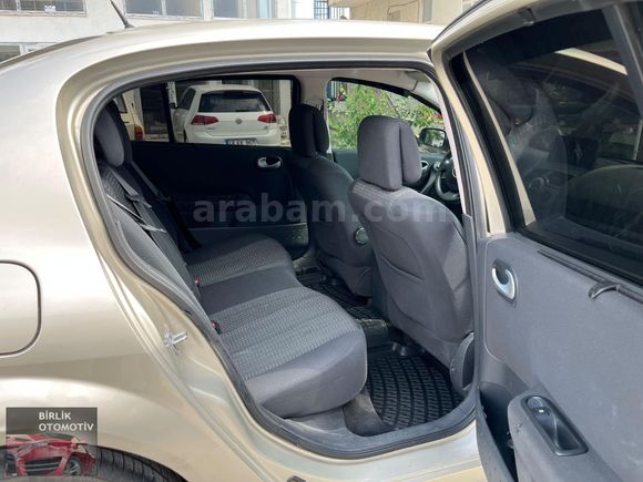 BİRLİK OTODAN HATASIZ BOYASIZ 2009 RENAULT MEGAN EXPRESSİON PLUS