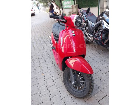 absli 125 cc scooter