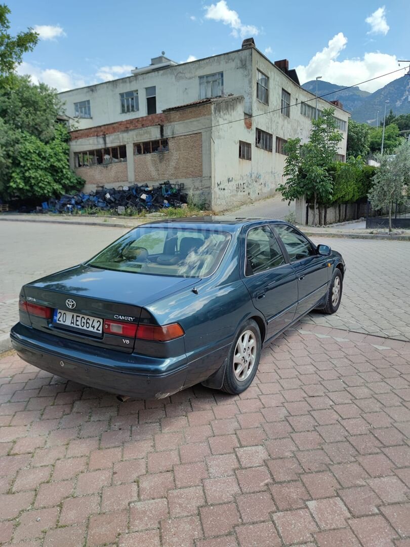 Sahibinden Toyota Camry 3.0 GX 1999 Model Denizli 442.500 km Yeşil (metalik) 4