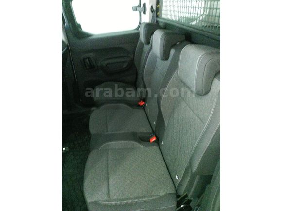 Galeriden Opel Combo 1.5 CDTI Essential 2025 Model İstanbul