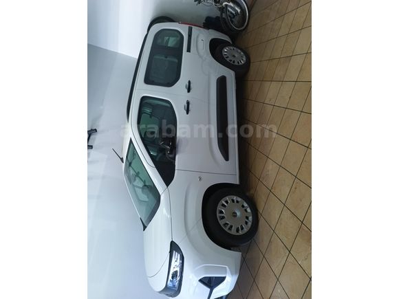 Galeriden Opel Combo 1.5 CDTI Essential 2025 Model İstanbul