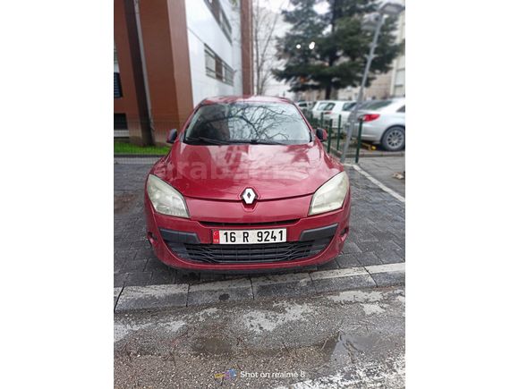 Sahibinden Renault Megane 1.6 Dynamique 2010 Model