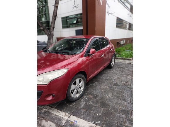 Sahibinden Renault Megane 1.6 Dynamique 2010 Model