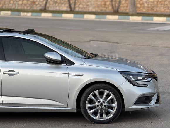 Sahibinden Renault Megane 1.3 TCe Icon 2020 Model