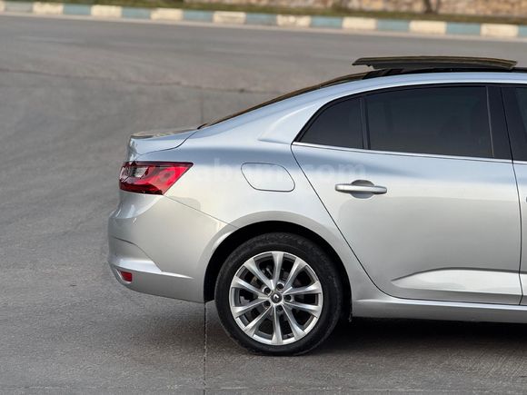 Sahibinden Renault Megane 1.3 TCe Icon 2020 Model