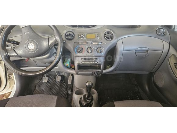 Sahibinden Toyota Yaris 1.3 Sol dolu paket l