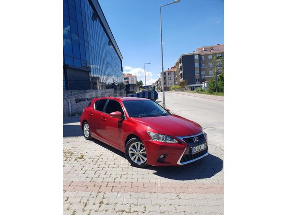 SAHİBİNDEN 2017 LEXUS CT200H COMFORT EXTRA 1.8 HYBRIT VİŞNE RENK