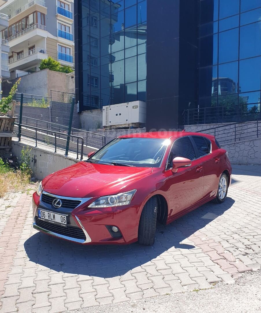 Sahibinden Lexus CT 200h Comfort Plus 2017 Model Ankara 172.500 km Bordo 2