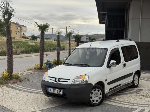 PEUGEOT PARTNER 152 BİN KM DE BAKIMLI KLİMALI HİDROLİK
