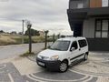 PEUGEOT PARTNER 152 BİN KM DE BAKIMLI KLİMALI HİDROLİK