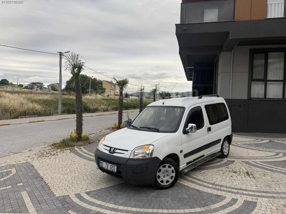 PEUGEOT PARTNER 152 BİN KM DE BAKIMLI KLİMALI HİDROLİK