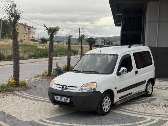 PEUGEOT PARTNER 152 BİN KM DE BAKIMLI KLİMALI HİDROLİK