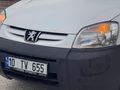 PEUGEOT PARTNER 152 BİN KM DE BAKIMLI KLİMALI HİDROLİK