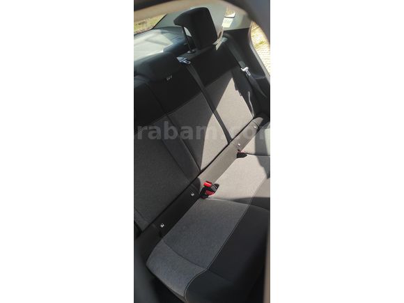 Sahibinden Citroen C4 X 1.2 PureTech Feel Bold 2024 Model