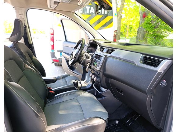 2022 RENO EKPRESS 1.5 DCİ TOUCH PAKET HATASIZ BOYASIZ..