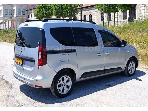 2022 RENO EKPRESS 1.5 DCİ TOUCH PAKET HATASIZ BOYASIZ..