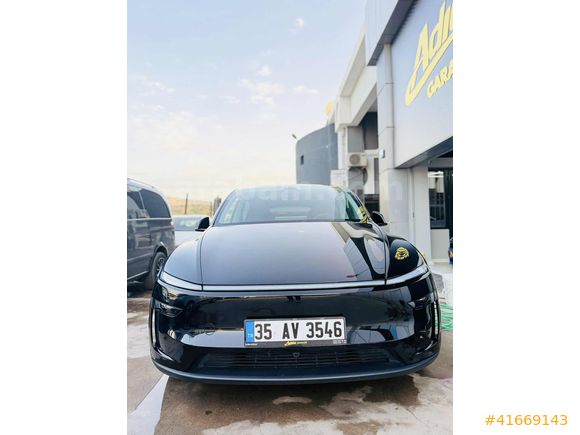 ADIÖZ GARAGE/ 2025 HATASIZ MODEL Y JUNIPER PREMIUM